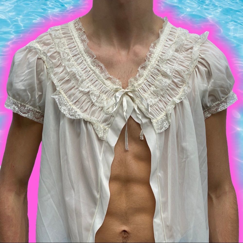 VINTAGE WHITE LACE TOP